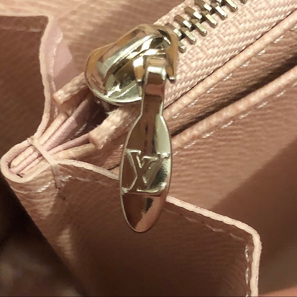 SOLD Authentic Louis Vuitton Epi Twist Wallet in Rose Ballerine - Picture 13 of 17